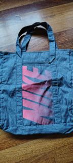 (Category: ) located in . Submitted by maes_store2011 (Listing ID 1426474883, Image 1). Description: .