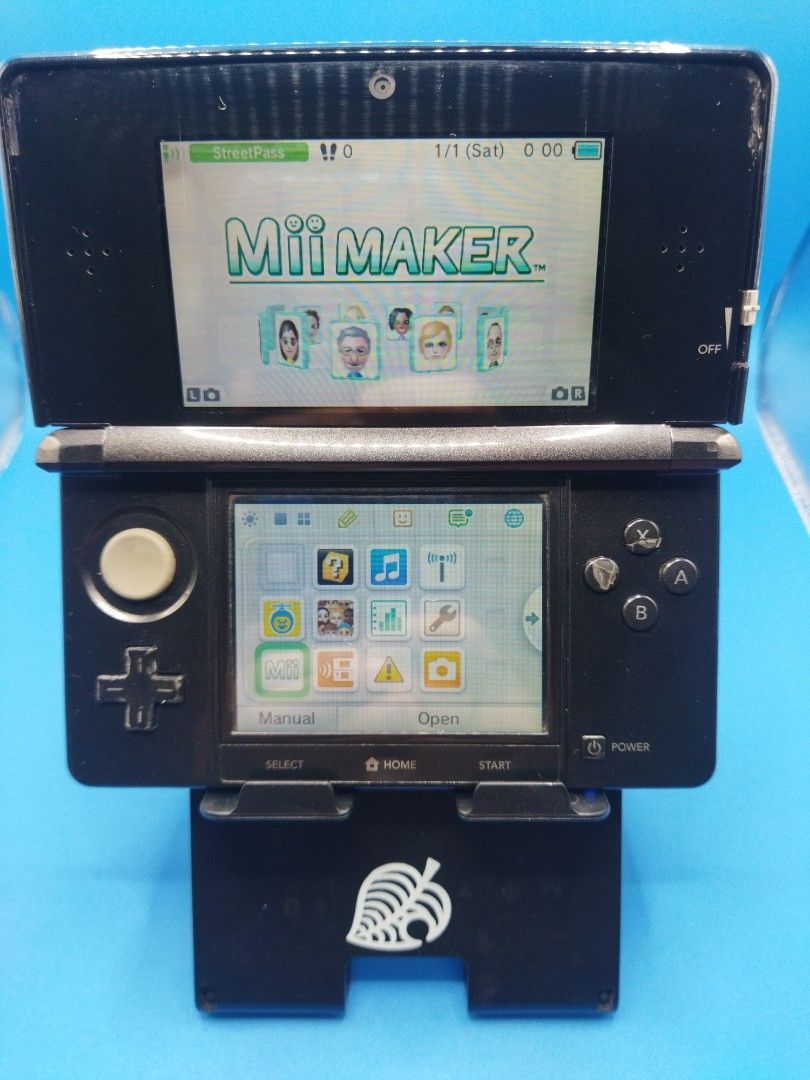 Nintendo 3DS Black Console with Accessories (Category: Nintendo) located in Mandaluyong City. Submitted by sykarla1 (Listing ID 1426436912, Image 2). Description: .3ds regular (jailbreak/cfw/downloadable game) No need to BUY expensive game cart Pwde k po mag request ng games, i will send list of games para makapili po kayu. . ♥️No issue kindly pm us to check the photo .. Crisp all button No hard press All buttons are working even the camera Packa