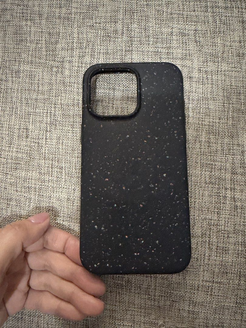 Otterbox iphone 15 pro max (Category: Cases & Sleeves) located in Manila. Submitted by jleiz (Listing ID 1426466303, Image 2). Description: .