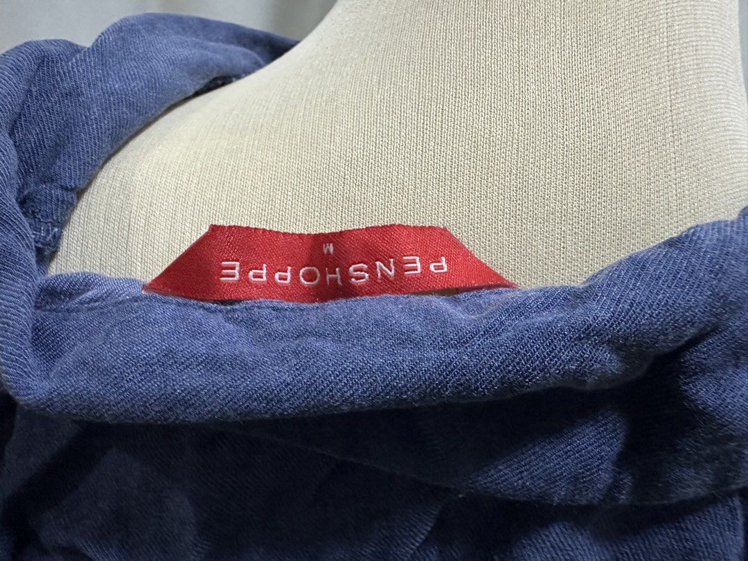 Penshoppe Cropped Top (Category: Shirts) located in Manila. Submitted by randomdeclutter (Listing ID 1426561187, Image 3). Description: .