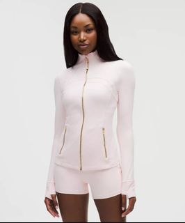(Category: ) located in . Submitted by clothesforcash (Listing ID 1426396507, Image 1). Description: .