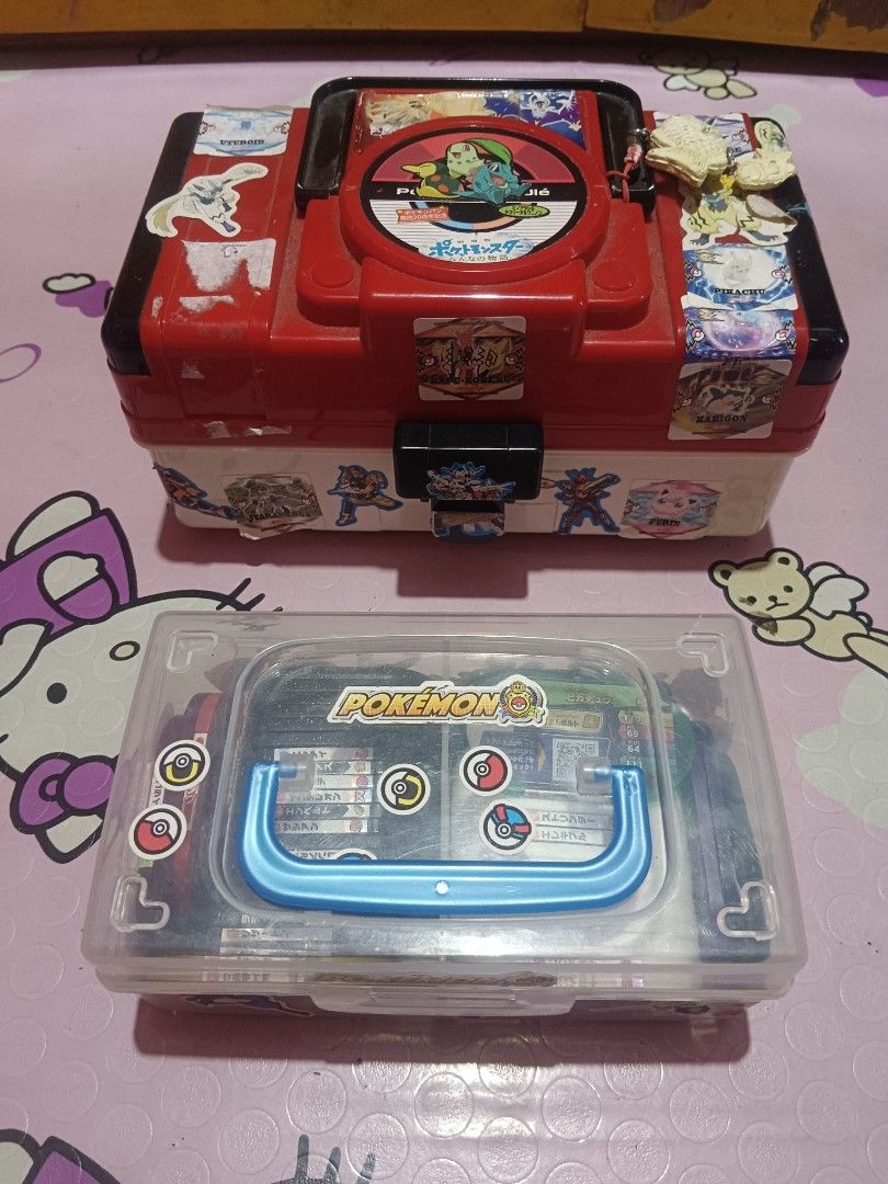 Pokemon Ga-Ole, mezastar Arcade Game Chips and Case (Category: Card Boxes & Cases) located in Pasig City. Submitted by rednaxela_rich (Listing ID 1426445486, Image 2). Description: 82pcs Japan version pokemon Nintendo t-arts ga-olé chips 18pcs black,14pcs white,6pcs violet,3pcs green,3pcs red, 1pcs black Nintendo t-arts Japan version mezastar chips. 48pcs White pokemon Nintendo t-arts English version mezastar chips.