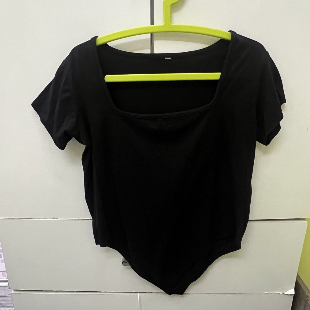 Shein Basic Tops Bundle (Category: Others Tops) located in Naga. Submitted by rosemarieswiftlet13 (Listing ID 1426522003, Image 1). Description: .