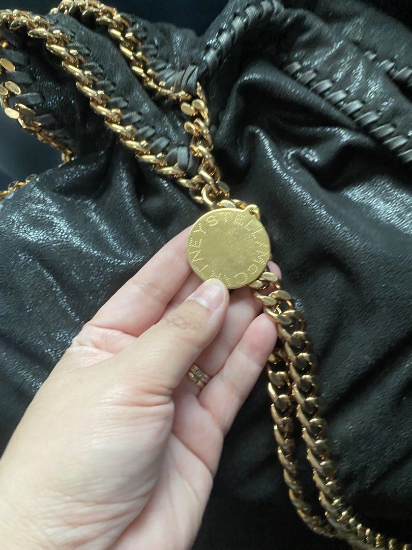 Stella McCartney Falabella Chain Bag (Category: Luxury Bags & Wallets) located in Bulacan. Submitted by aksantos10 (Listing ID 1426544078, Image 3). Description: Rose gold chain.