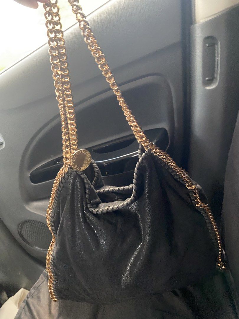 Stella McCartney Falabella Chain Bag (Category: Luxury Bags & Wallets) located in Bulacan. Submitted by aksantos10 (Listing ID 1426544078, Image 1). Description: Rose gold chain.