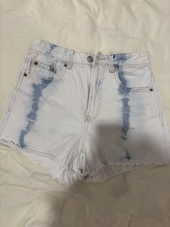 (Category: ) located in . Submitted by pollypickins (Listing ID 1426386054, Image 1). Description: .