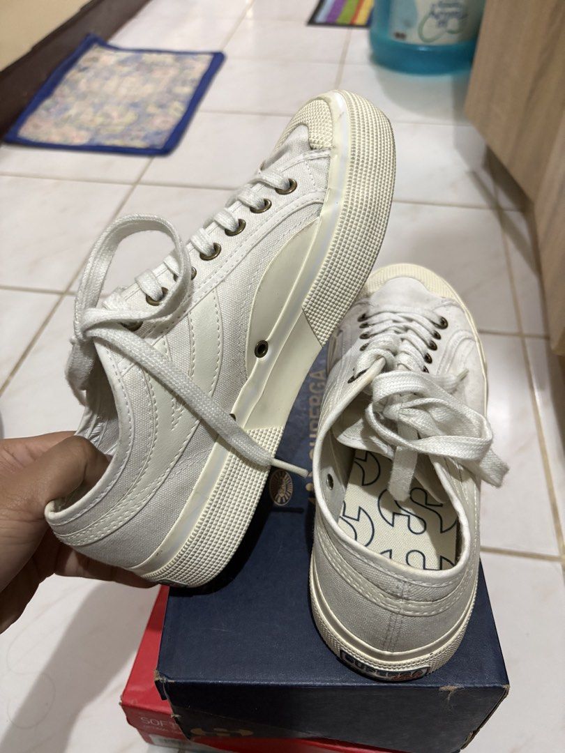 Superga 2750 Panatta 3.0 White Sneakers (Category: Sneakers) located in Makati City. Submitted by ell_declutter (Listing ID 1426488657, Image 1). Description: Like new, just needs cleaning!!!! - Superga 2750 Panatta 3.0 sneakers - Color: White - Size: 37 Euro / US Women's 5 / UK 4 - Canvas upper - Rubber sole - Includes original box - Made in Vietnam.