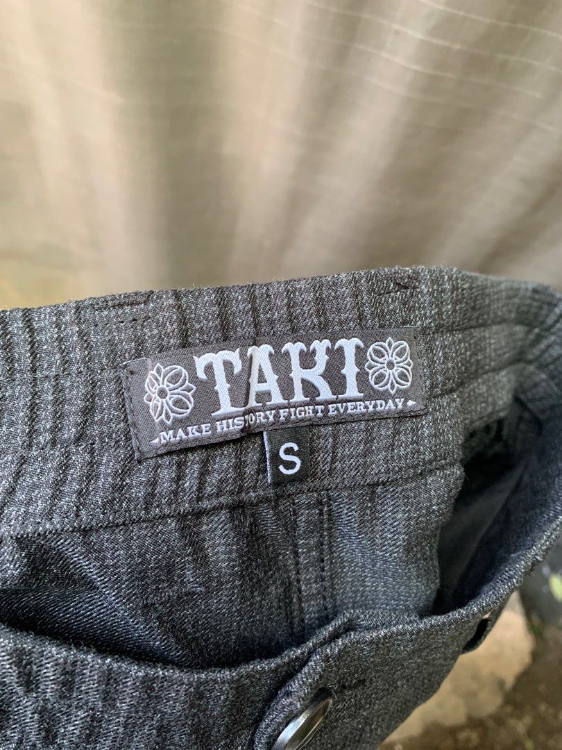 TAKI Plaid Jogger Pants (Category: Jeans) located in Bacolod City. Submitted by wiseeagle-f20c (Listing ID 1426408451, Image 3). Description: WTS♻️ Item: TAKI Plaid Jogger Pants ______________________________ JAPAN TEXTILE Details: ▪️Dimes Dimes - 29-31 x 37 Hem - 5 stretch ▪️Complete Tags ▪️Slim Fit ✈️Free Shipping Fee Pm, Thanks ✅We ship Nationwide via Jnt Express ✅We do video call for assurance 📍Bacolod City Negros Occidental.