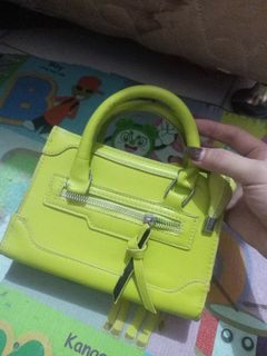 (Kategori: ) berada di . Dikirim oleh micel_cloud (ID iklan 1426481865, Gambar 1). Deskripsi: .