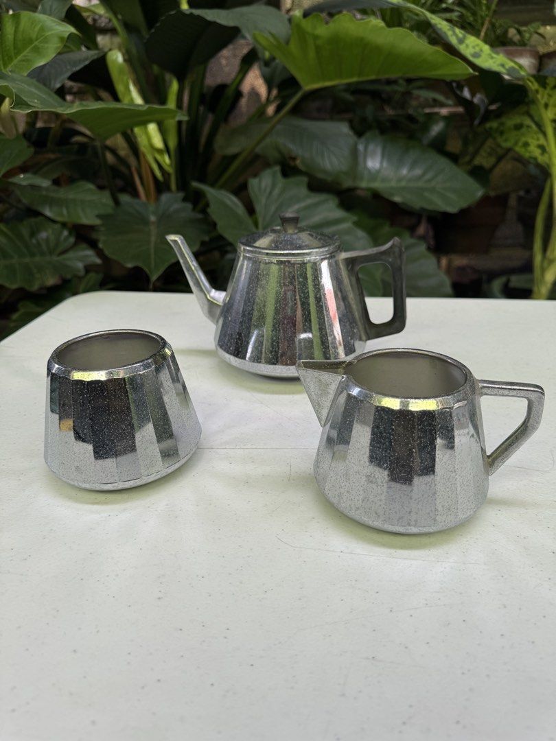 Teaset made in England (Category: Coffee & Tea Tableware) located in Davao. Submitted by parteawares2 (Listing ID 1426444543, Image 2). Description: One teapot , milk jug and sugar pot made in England .