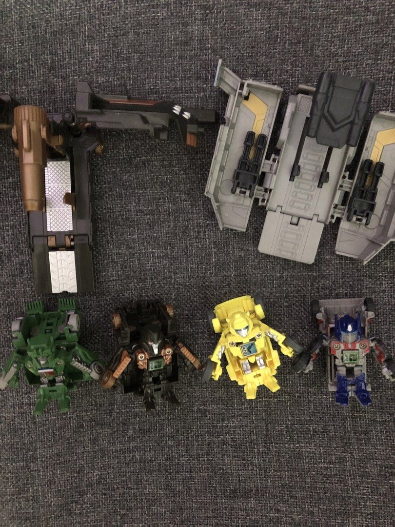 Transformers Bot shots set (Category: Action & Battle Toys) located in Paranaque City. Submitted by average_onlineuser (Listing ID 1426531788, Image 1). Description: good condition, bumblebee loose transformation but that was already the case since bought.