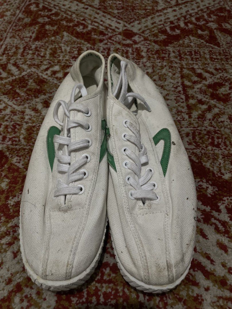 Tretorn Canvas Sneakers (Category: Sneakers) located in Dumaguete. Submitted by raspberrypepsi (Listing ID 1426577002, Image 1). Description: .