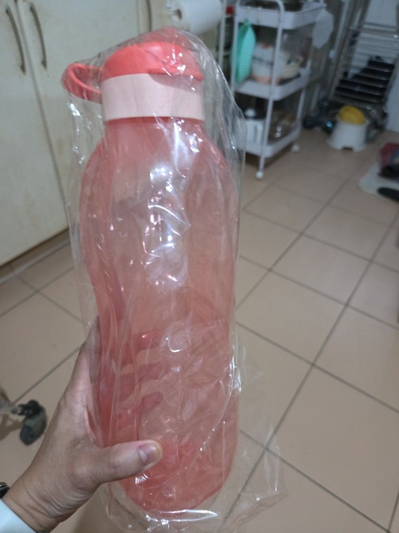 Tupperware 2L Eco bottle453964929182607360