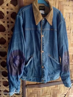 (Category: ) located in . Submitted by i-thifthing-shop (Listing ID 1426410951, Image 1). Description: .