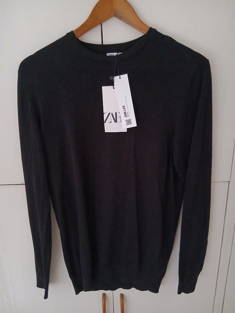 Zara Black Sweater (For Men) (Category: Tshirts & Polo Shirts ) located in Balanga. Submitted by bdd__ (Listing ID 1426515283, Image 1). Description: Brand new, old stock Comes with tags.