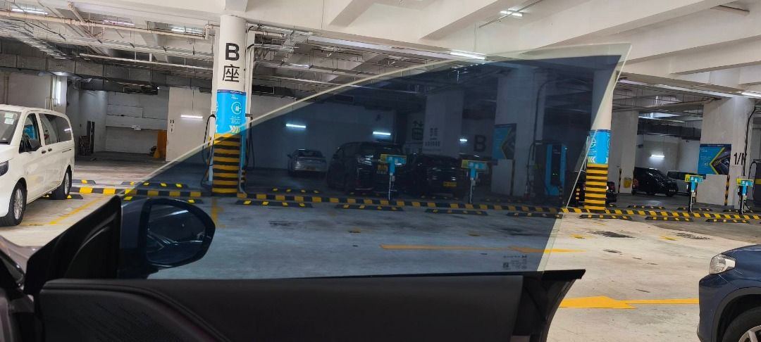 全新車落地 小鵬 Xpeng g6 安裝 台灣膠膜有幾好用，可以不停裝拆，年年驗車冇難度 （分類：改裝、內外零件）位於 Hong Kong。 由 evboy 提交（商品編號 1426698838，圖片 1）。簡介： 價錢會跟供應商突然改變 ，最後結果價錢，以本公司報價最後時間和日期而作準。 哪裡買🛒🛒哪裡買🛒🛒 ▪爛價皇汽車用品 ▪電話線上專線：6 7 0 7 5 0 2 1 ▪地址：和宜合道63號 ，麗晶中心 A座 ▪營業時間13:00～19:30 #和宜合道63號 #麗晶中心 A座 The Place 網上店 ( 產品慢慢每日加上去 ) ，不過留意返，網上購物係會比面交 $貴$ https://www.theplace.shop/SmallFatBoyWareHouse 。