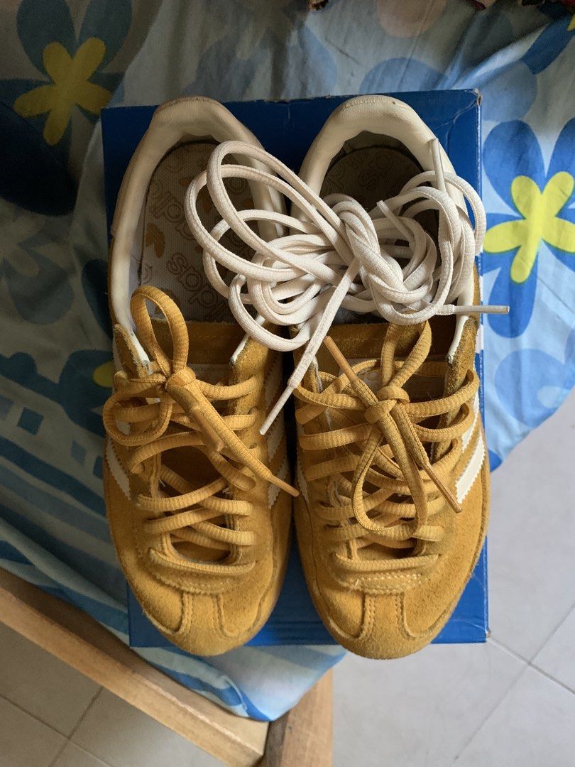 Adidas Handball Spezial - Yellow (Category: Sneakers) located in Macrohon. Submitted by loafersz (Listing ID 1426630406, Image 2). Description: Womens 8 Mens 5 Used it a couple of times, will just clean it once sold. Bought from SM City Cebu, last year SRP 5,300..