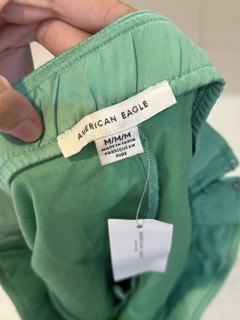 American Eagle Green Skirt (Category: Skirts) located in Tanjay. Submitted by everythingcutefinds (Listing ID 1426603036, Image 2). Description: .