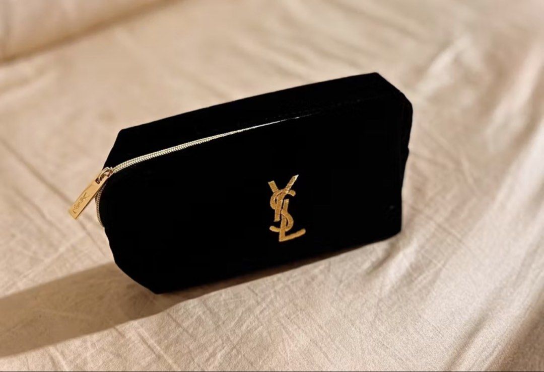 Authentic YSL Black Velvet Make up Bag (Category: Purses & Pouches) located in Quezon City. Submitted by luxuryangelsmnl (Listing ID 1426640710, Image 1). Description: ୨ ♡ ୧ ˚AUTHENTIC YSL GWP Make Up Bag * ୨ ♡ ୧ﾟ ✧ Brand new ✧ Authentic GWP ✧ Dm for Pre Orders! 💸 1500 𖥦 ✧ Terms and conditions: ✔️ 50% DOWNPAYMENT ✔️ Gcash/Maya payment only (Cash for meet ups only) ✔️ Lalamove, J&T, Angkas, Grab (Cash/GCash Delivery Fee by Recipient) ✔️ Meet up 