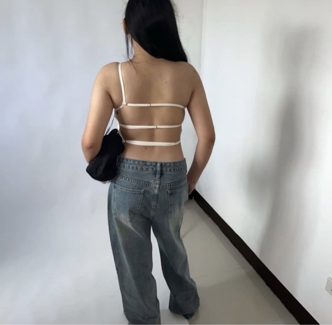 Backless top (Category: Sleeveless) located in Davao. Submitted by audstuff (Listing ID 1426605059, Image 3). Description: Brandnew never worn Size small No flaws.