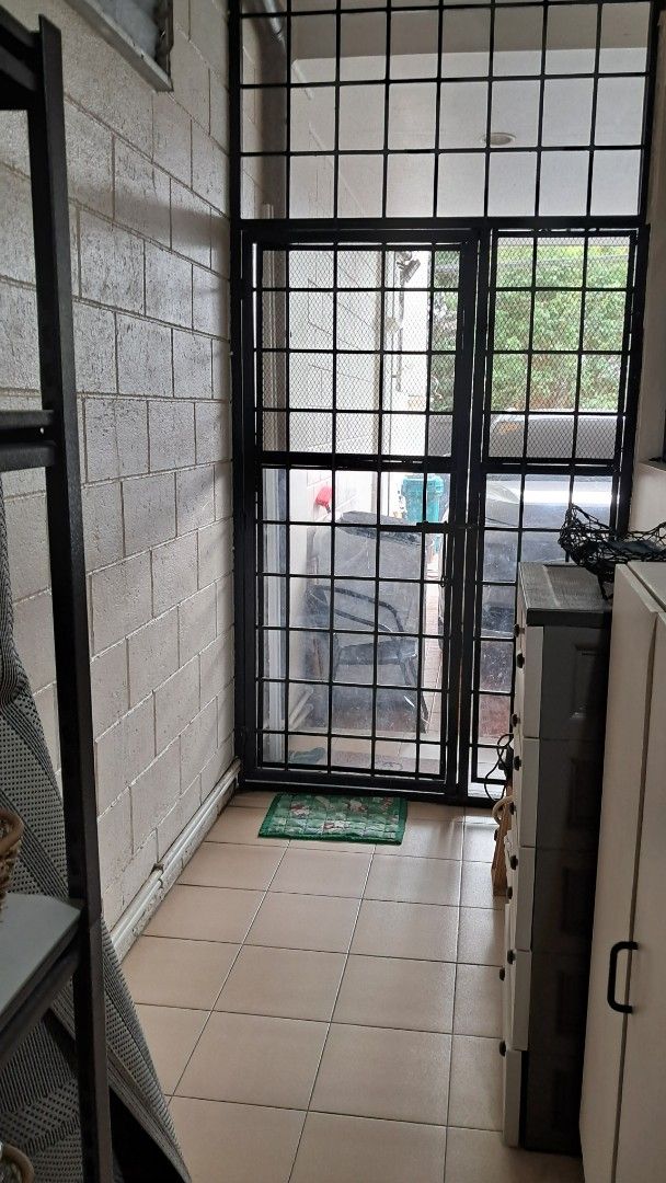 Beautiful House for Rent (Category: House & Lot) located in Manila. Submitted by susiegueva49253 (Listing ID 1426603198, Image 3). Description: House and Lot for Rent Location: Filinvest East Homes along Marcos Highway ☑️ Secured and gated subdivision ☑️ 24/7 Security ☑️ Nice community with lots of amenities like clubhouses, parks, pools, a pickleball court, cafes, small village stores, basketball courts ☑️ Flood-free area 🔹 Still finishing up r