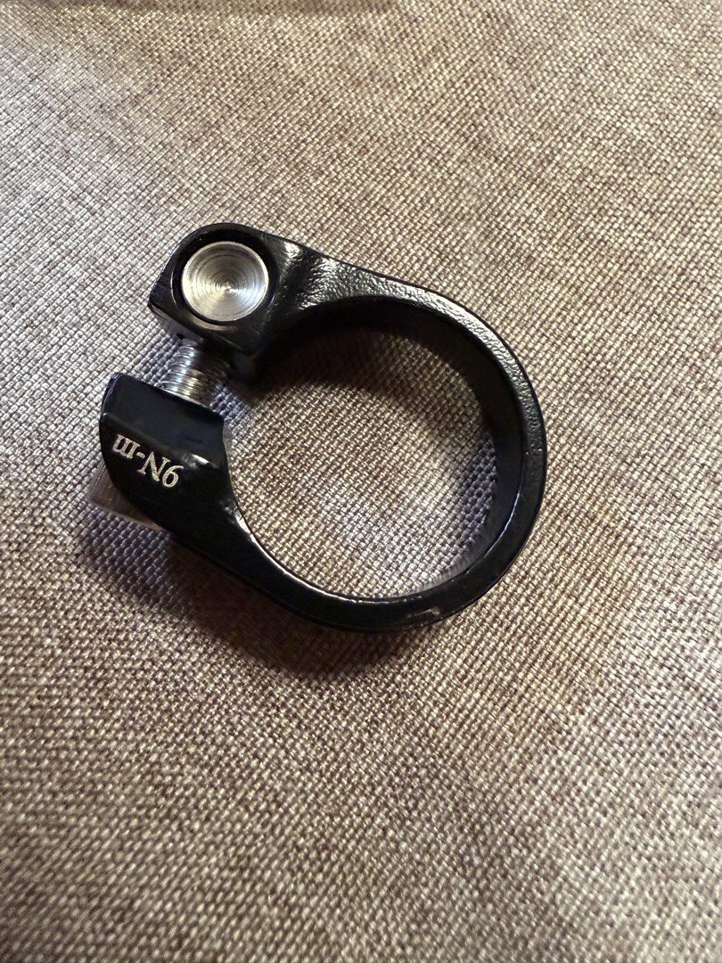 Surly seatpost clamp 30.0 (Category: Bicycles) located in Bacoor. Submitted by idrinkgasoline (Listing ID 1426620944, Image 2). Description: Surly seatpost clamp (black) -Size 30.0 Unused. Stock seatpost from Surly frameset. .