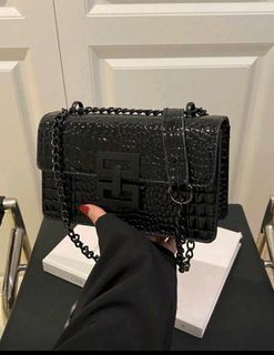 (Category: ) located in . Submitted by thrifties99 (Listing ID 1426695396, Image 1). Description: .