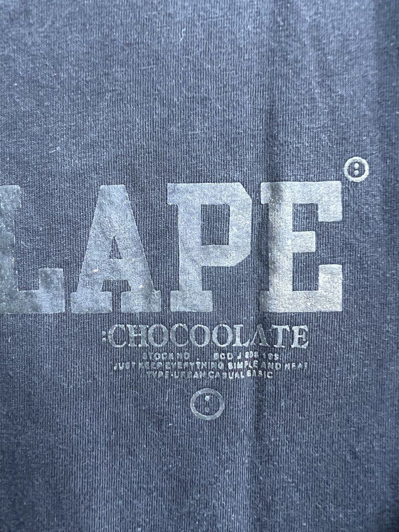 Black Chocolate Bape T-shirt - Size L (Category: Tshirts & Polo Shirts ) located in San Francisco. Submitted by ranjugals (Listing ID 1426679834, Image 3). Description: Cut washtag Dimes 21*27 350+sf.