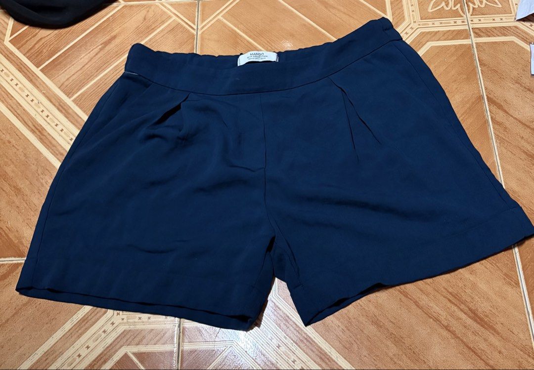 Blue Short (Mango Brand) (Category: Shorts) located in Navotas City. Submitted by iceee21 (Listing ID 1426617173, Image 1). Description: Loc: navotas Delivery: lalamove/jnt 32 inches up to 36 inches .