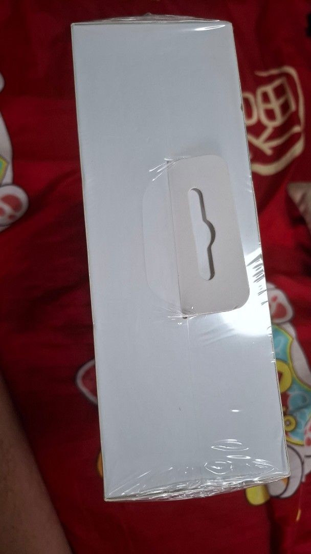 Headphones402397643314319363