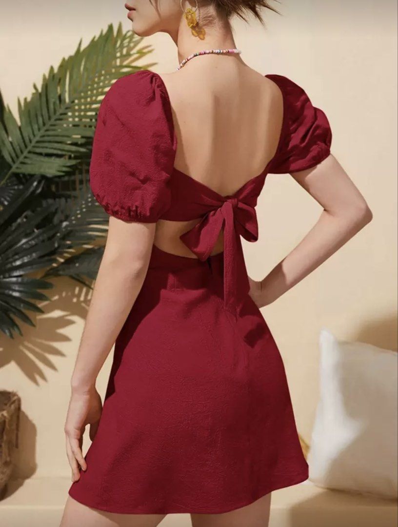 Burgundy Puff Sleeve Mini Dress (Category: Dresses) located in Muntinlupa City. Submitted by kabi.declutters (Listing ID 1426767973, Image 3). Description: .