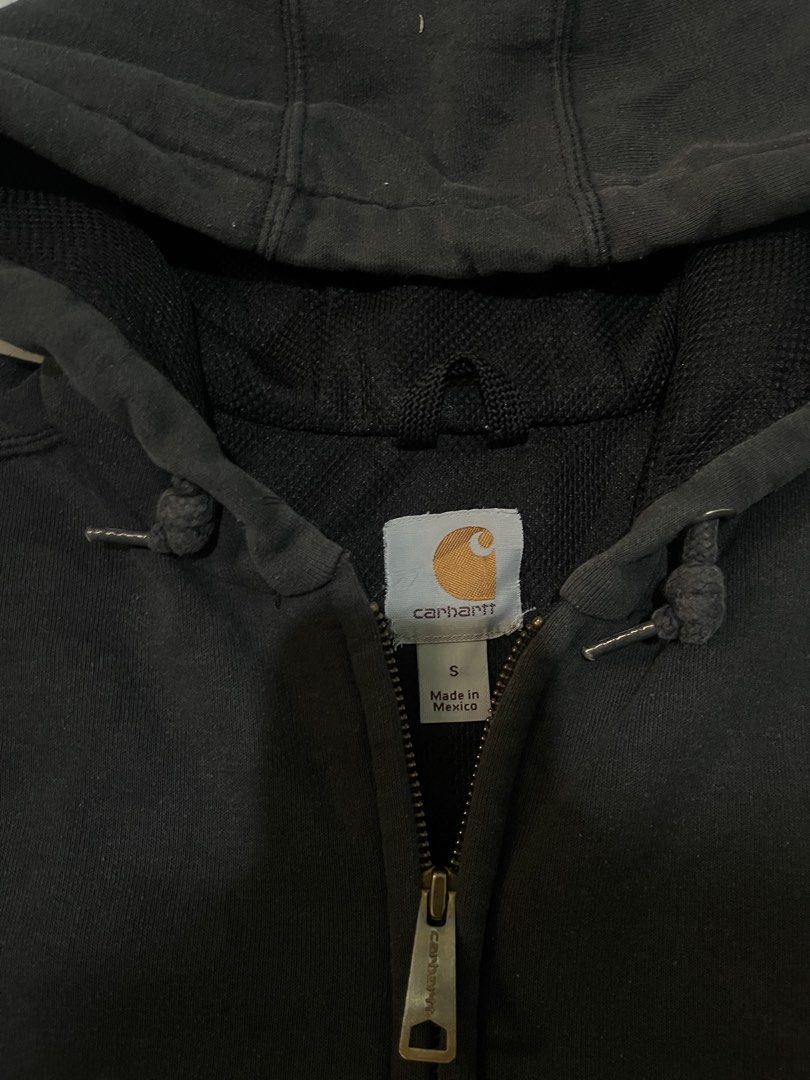 Carhartt Rain Defender Hoodie - Black (Category: Hoodies) located in Dalaguete. Submitted by southc6022 (Listing ID 1426625200, Image 2). Description: 23x28 .