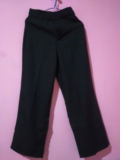 (Kategori: ) berada di . Dikirim oleh wardrobeable (ID iklan 1426758258, Gambar 1). Deskripsi: .