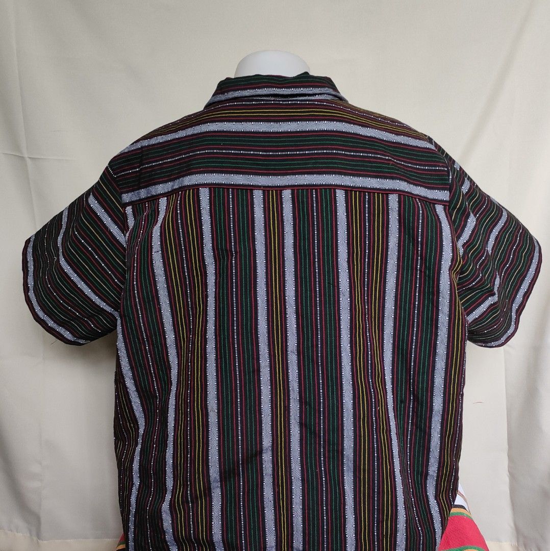 Chinese Button Polo (Category: Tshirts & Polo Shirts ) located in Tabuk. Submitted by BiDing (Listing ID 1426789024, Image 3). Description: ✨Ethnic Loom-Woven Polo ✨ 🌼Beautiful loom-weave fabric with a unique ethnic pattern. Comfortable, breathable, and perfect for everyday wear or styled outfits. ✅ Good condition brand new 📏 Size: Best fit to 2XL-3XL (Kindly check the detailed measurement on the photo) 💰 5500 🔸Payment Methods:Gcash, Paymaya 