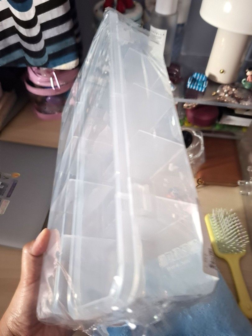 Clear Plastic Storage Box 5-compartment (Category: Storage Boxes & Baskets) located in Quezon City. Submitted by an.marie (Listing ID 1426626788, Image 2). Description: sold each.