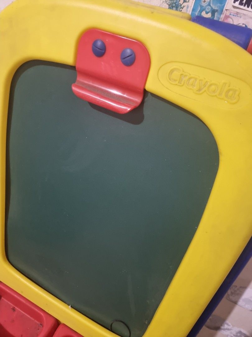 Crayola Magnetic Drawing Board Easel 2-in-1 (Category: Art & Prints) located in Bacoor. Submitted by ctrl_thrift_ (Listing ID 1426741380, Image 3). Description: You will book the courier.