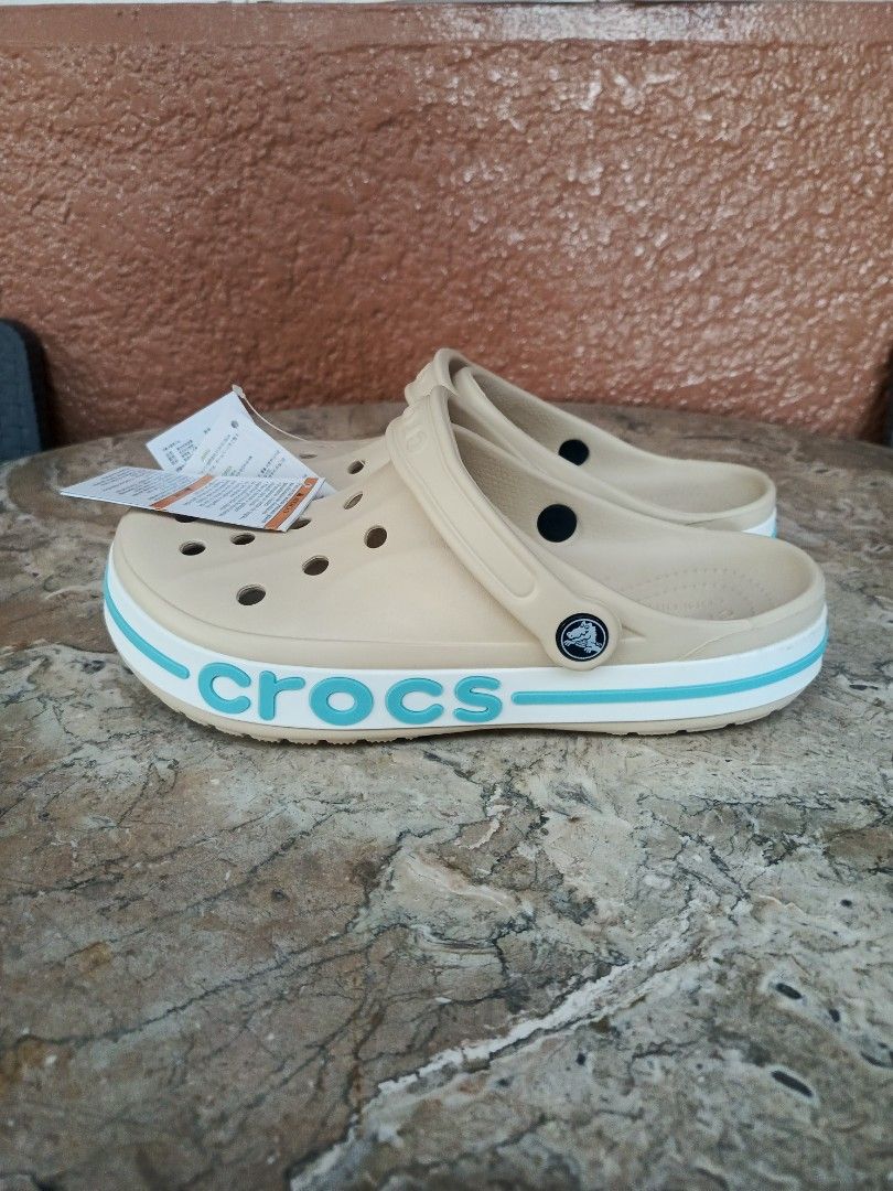 Crocs Bayaband Clog - Winter White/Color (Category: Slippers & Slides) located in Binan City. Submitted by ragingjhe (Listing ID 1426688720, Image 1). Description: Bayaband Clog Winter White Authentic M8 W10 P2300.00 Biñan, Laguna Area.