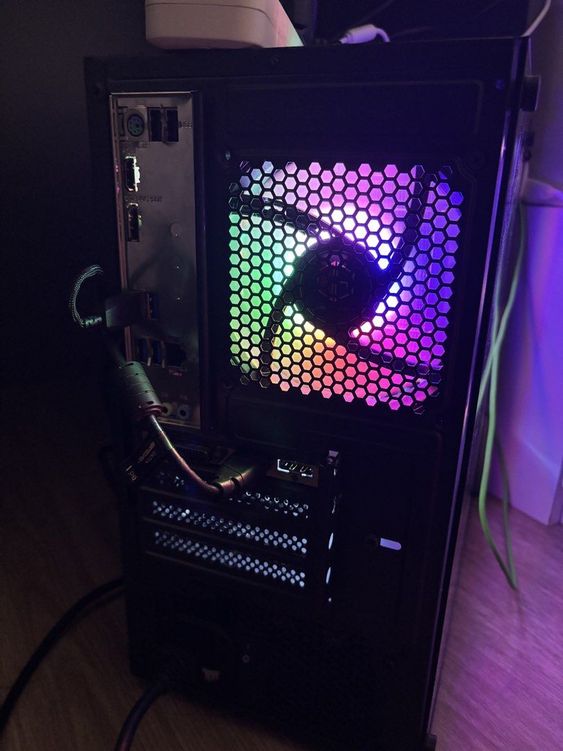 Custom gaming pc413292745721139201