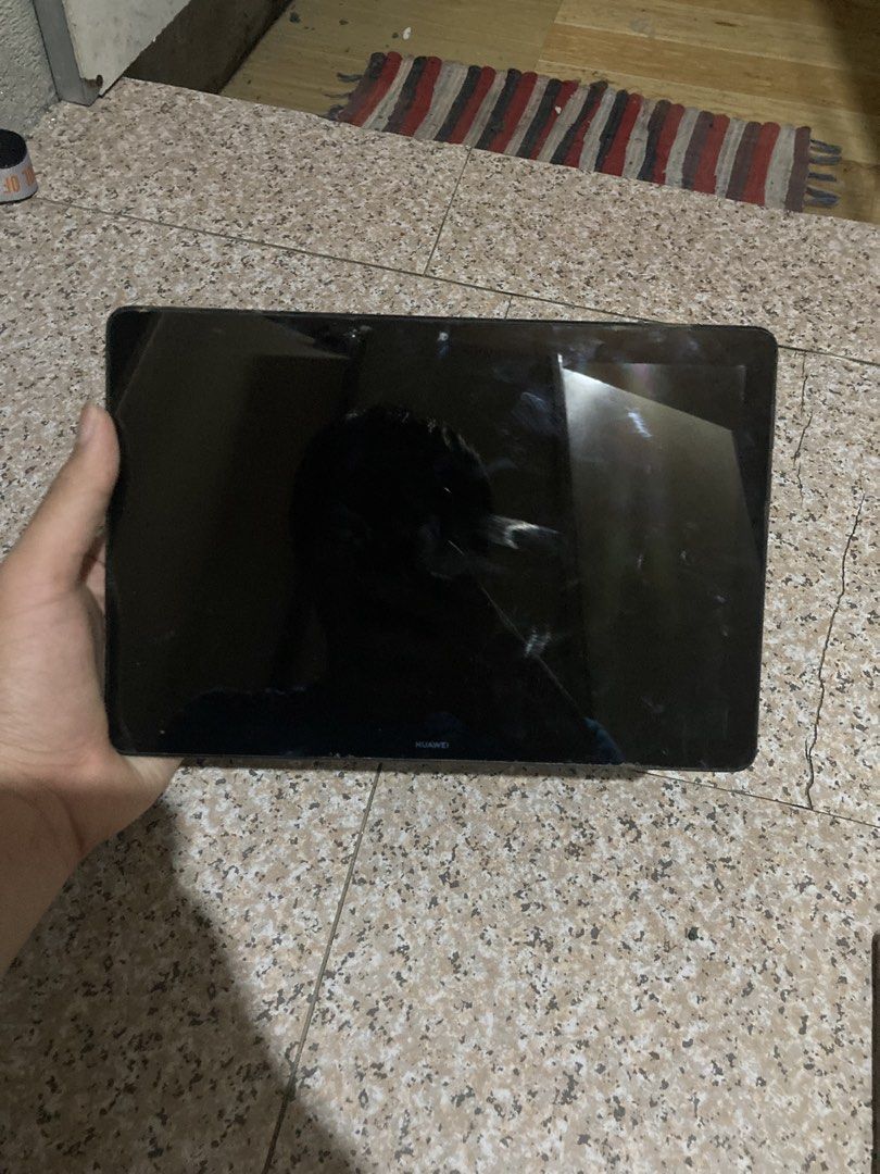 DEFECTIVE Huawei MediaPad T5 10.1” (Category: Android) located in Caloocan City. Submitted by decluttermnlz (Listing ID 1426732451, Image 1). Description: ‼️‼️‼️‼️‼️ DEFECTIVE‼️‼️‼️‼️ All specs are in the listing photos RFS: No longer needed, decluttering and not interested to repair it. DECLARED ISSUES - HEAVY DENTS AND SCRATCHES (obvious in the photos) - LCD NOT WORKING (no visible cracks, but definitely something with the pixels) - OTHER ISSUE