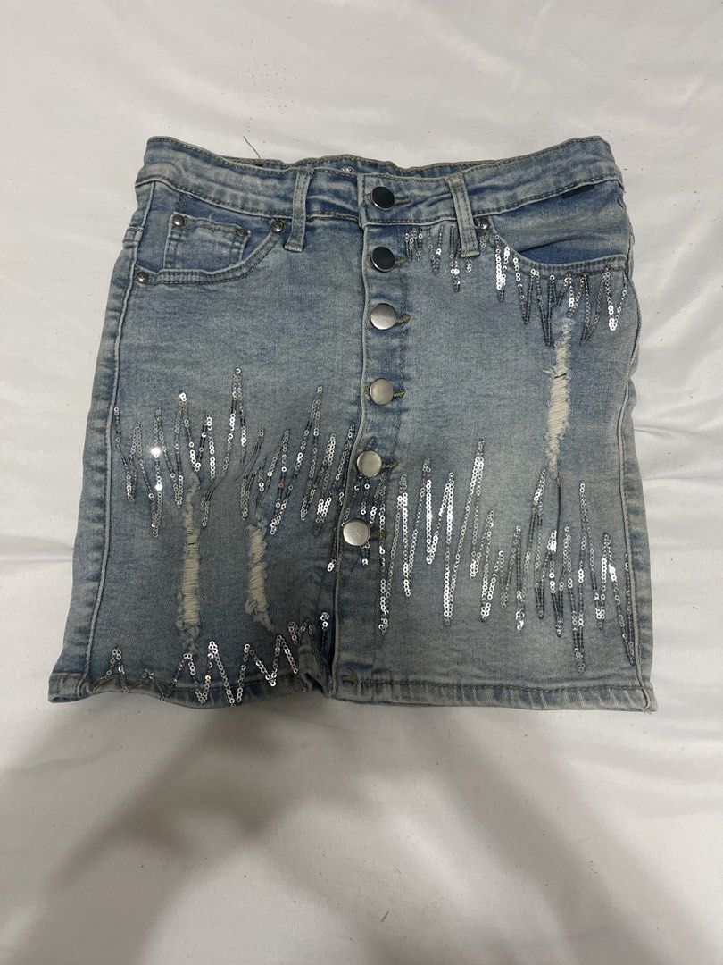 Denim Skirt with Sequin Detail (Category: Skirts) located in Mandaluyong City. Submitted by howdysalad (Listing ID 1426774663, Image 1). Description: .