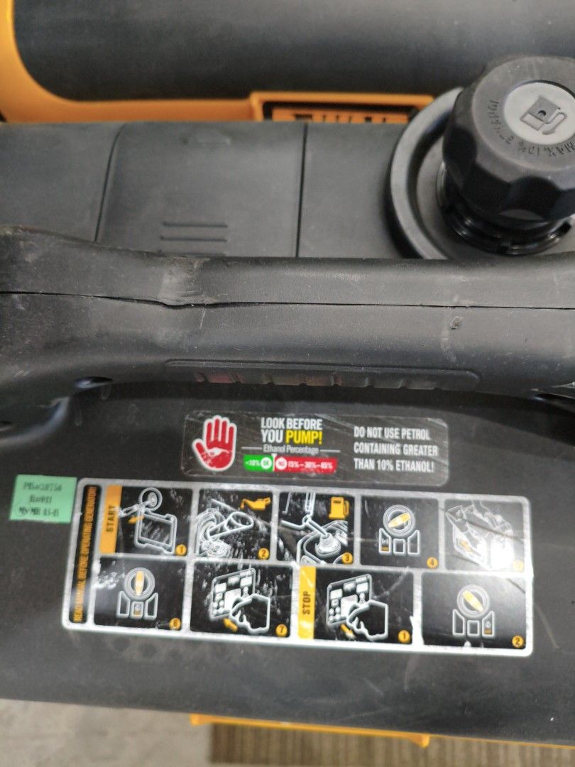 DeWalt DXG1501 Generator (Category: Construction Tools & Equipment) located in Manila. Submitted by hmrgrace5. (Listing ID 1426614803, Image 2). Description: Inverter Generator DXIG2201 DEWALT.