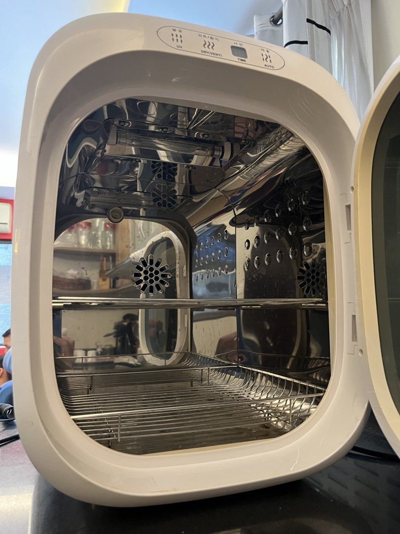 Ecomom 33 UV Sterilizer (Category: Breastfeeding & Bottle Feeding) located in Quezon City. Submitted by reviverevolution (Listing ID 1426638212, Image 3). Description: - Ecomom 33 Sterilizer - Used with care for 2-3 years only - Payment Methods: GCash / BPI / BDO - Available for pick-up. Delivery fee and pick-up booking c/o buyer. - All sales are final..