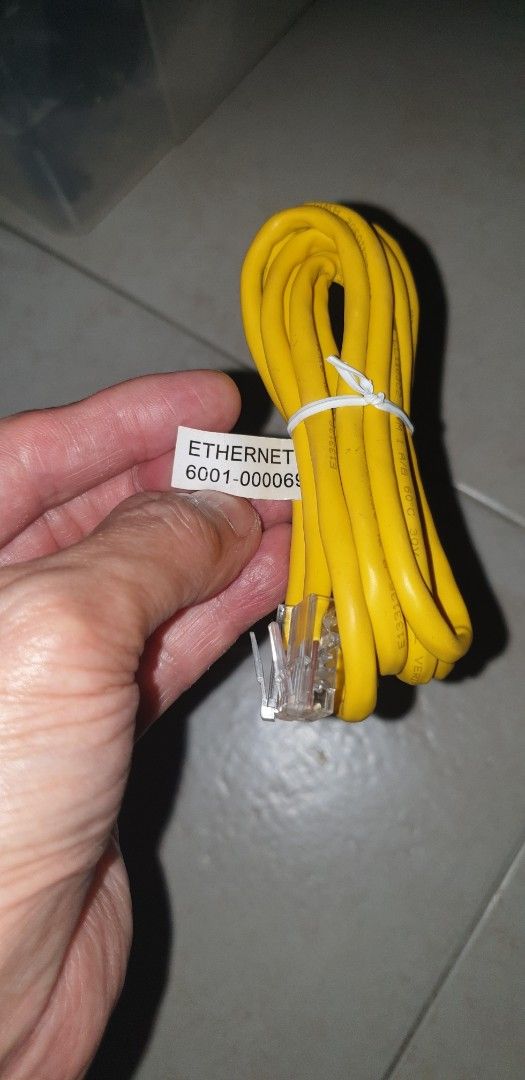 Ethernet yellow cale405987257369251841