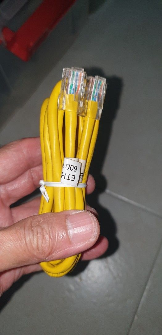 Ethernet yellow cale405987257369251840