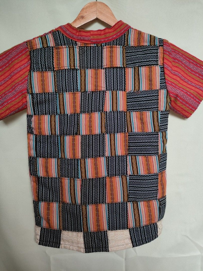 Ethnic Mens Polo (Category: Tshirts & Polo Shirts ) located in Tabuk. Submitted by BiDing (Listing ID 1426789320, Image 3). Description: ✨Ethnic Loom-Woven Polo ✨ 🌼Beautiful loom-weave fabric with a unique ethnic pattern. Comfortable, breathable, and perfect for everyday wear or styled outfits. ✅ Good condition brand new 📏 Size: Best fit to XS (Kindly check the detailed measurement on the photo) 💰 3500 🔸Payment Methods:Gcash, Paymaya & LBP 🔸