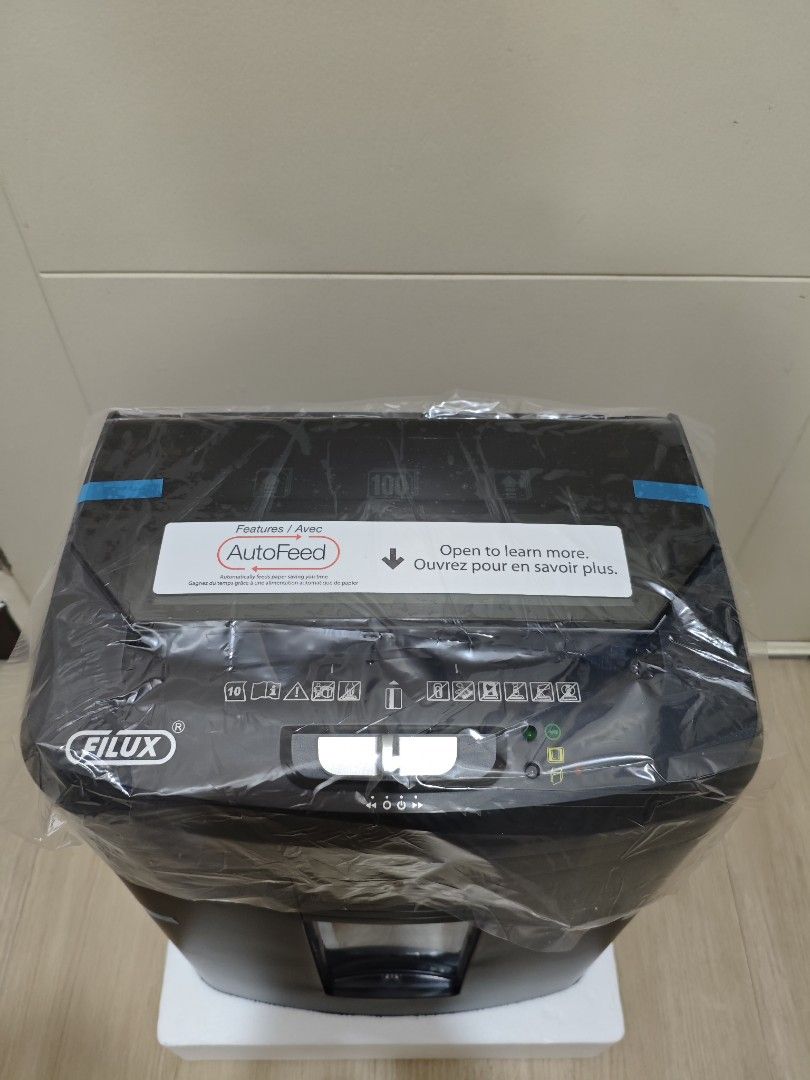 Filux AF-100 Paper Shredder (Category: Office & Business Technology) located in Pasay City. Submitted by ryuthrifty (Listing ID 1426627506, Image 2). Description: Filux af100 Paper shredder 10 sheets 9000 heavy duty Brand new, only opened for picture. Have video of unboxing.