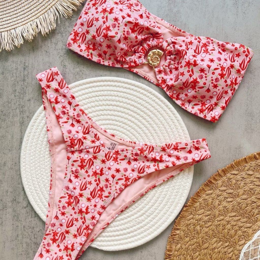 Floral Print Bikini Bandeu with gold shell hardware (Category: Bikinis & Swimsuits) located in Manila. Submitted by clarawears (Listing ID 1426712166, Image 1). Description: .