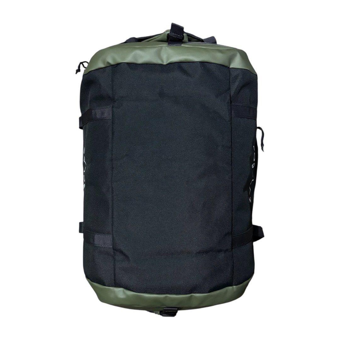 Forclaz 40-60L Trekking Carry Duffle Backpack (Category: Backpacks) located in Muntinlupa City. Submitted by rtyfck (Listing ID 1426645909, Image 2). Description: Forclaz 40-60L Trekking Carry Duffle Backpack Details : •Size : 40L-60L •Issue : cut washtag •Condition : Like New.
