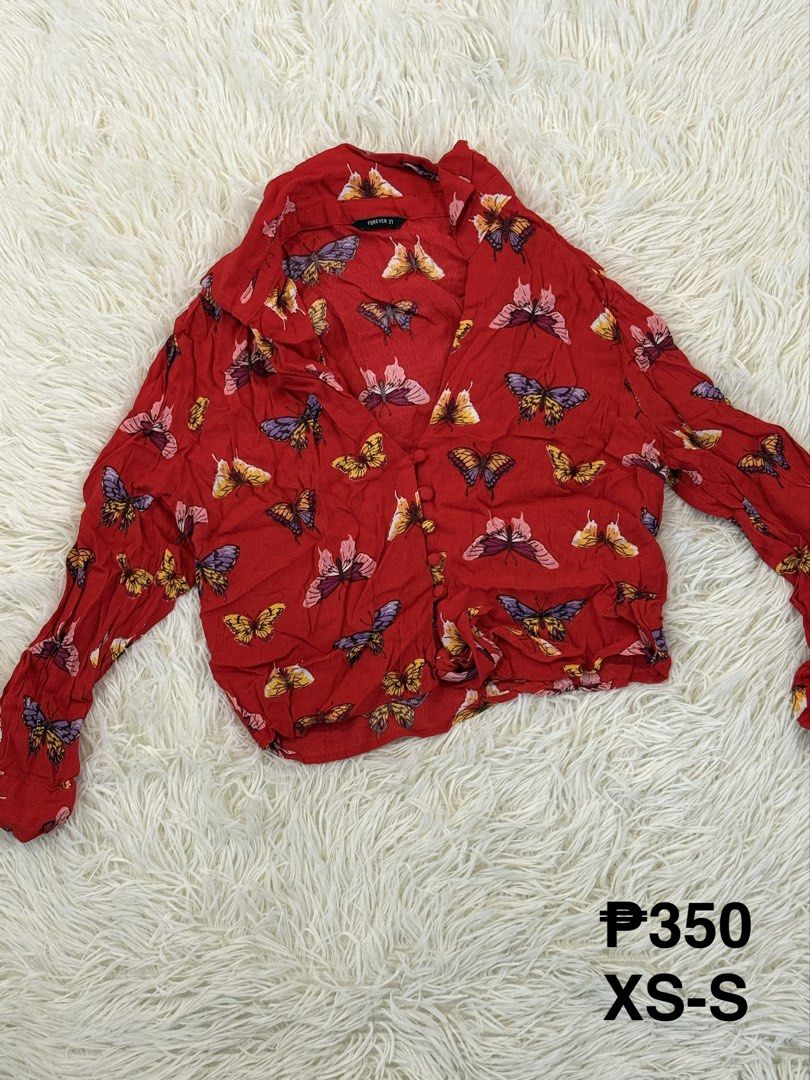 Forever 21 Butterfly Blouse (Category: Blouses) located in Tanjay. Submitted by everythingcutefinds (Listing ID 1426602689, Image 1). Description: .