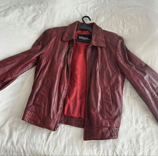 (Category: ) located in . Submitted by ellathriftss (Listing ID 1426679635, Image 1). Description: .